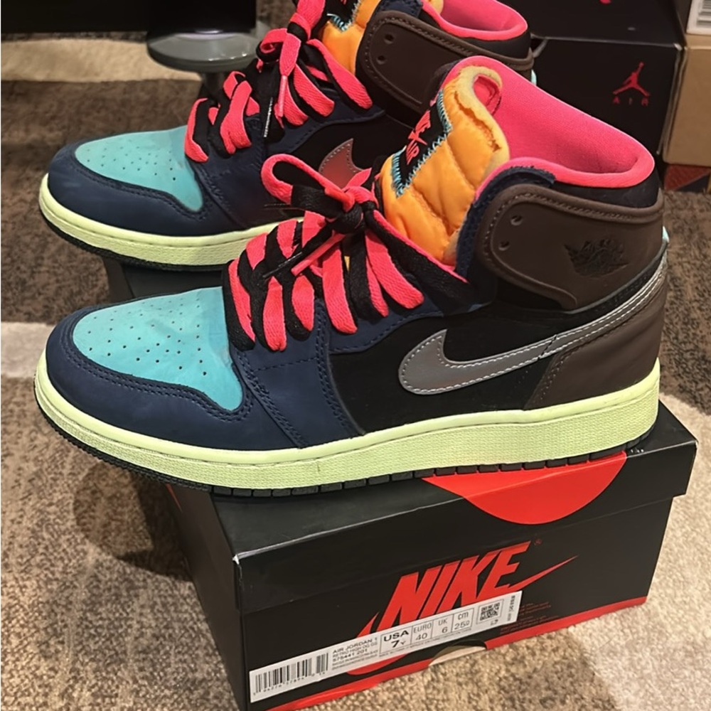 Air Jordan 1 Retro high OG GS baroque brown/racer pink-black